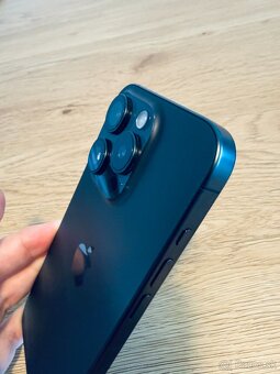 iPhone 15 Pro 128 GB, Black Titanium - 4