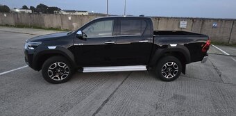 Toyota Hilux 2.8 D Double Cab 6AT Executive - 4