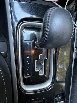 Mitsubishi Outlander - 4
