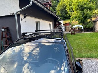 Priečniky Thule Wingbar Edge alu 95 cm čierne na Toyota Rav - 4