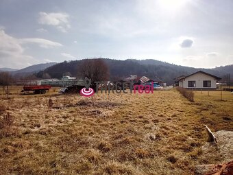 PREDAJ : slnečný pozemok s IS určený pre výstavbu RD v obci - 4