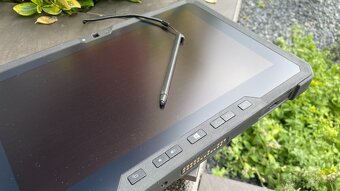 "pancierový" Extreme Tablet s Windows - Dell 7202 - 4