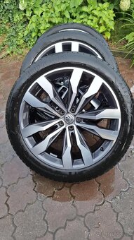 Predám originálne disky VW Touareg R-Line R21+letné pneu - 4