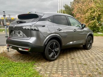 NOVÝ Nissan Qashqai 1.3 DIG-T MildHybrid X-Tronic Tekna+BOSE - 4