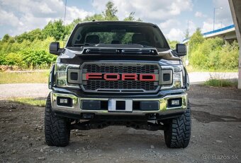 Ford F150 Raptor 5.0 V8 10st automat - 4