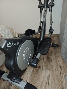 Elipticky trenažer - 4