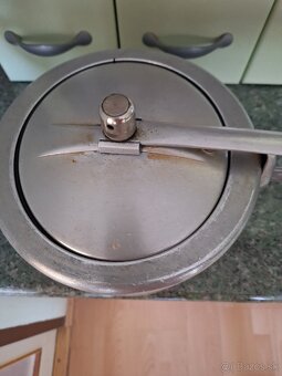 Predam hrnce a kuchtu - 4