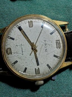 4 x HODINKY NA OPRAVU - 4