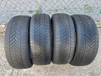 215/55 R17 Zimne Michelin 4ks - 4