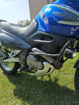 Suzuki XF 650 Freewind - 4