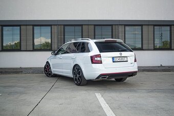 Škoda Octavia Combi 2.0 TSI RS 230 DSG - 4
