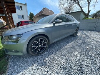 Škoda Superb 1.5 TSI - 4