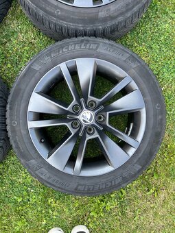 Škoda Triton 5x112 R17 215/55 - 4