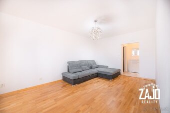 NA PRENÁJOM I 3 -izb. kompletne rekonštruovaný byt, Inovecká - 4