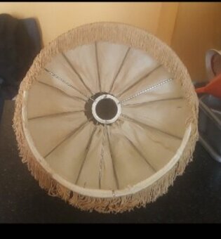 Predám starožitnú lampu, bez kábla za 30 eur. - 4