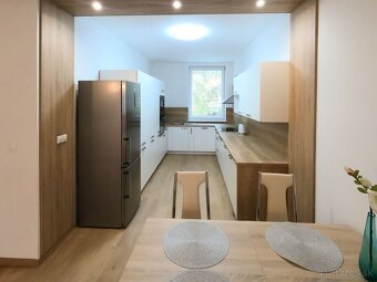 Na prenájom, 3 izbový byt v širšom centre Žiliny - 4