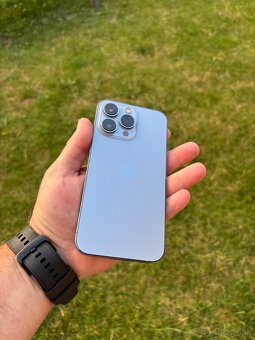 iphone 13 pro sierra blue - 4