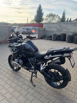 BMW R1250 GS Triple Black – 2023 – plná výbava – ako nová – - 4