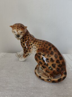 Royal dux leopard porcelánová soška - 4