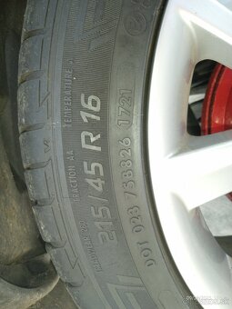 Pneu 215 45 R16 + krásne disky 7Jx16 - 4