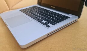 MacBook Pro 15" 2010 - 4