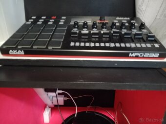 MPD 232 AKAI - 4