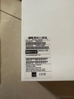 MacBook Air 13 - 4