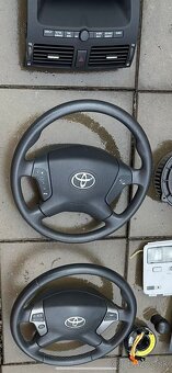 Predám nárazník Blatník Svetlo Kufor Sklo Toyota Avensis T25 - 4