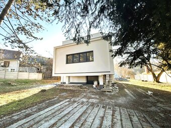Zvolen, Môťová – zrekonštr. rodinný dom s garážou, 1320 m2 - 4