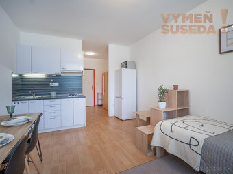 VYMEŇ SUSEDA - NA PREDAJ 1-IZBOVÝ APARTMÁN S INVESTIČNÝM PO - 4