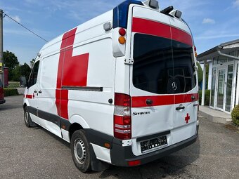 Mercedes-Benz Sprinter 2.2 CDI Sanitné vozidlo - automat - 4