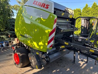 Lis na kulate baliky CLAAS Variant 460 RC - 4