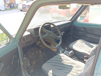 Lada Niva - 4
