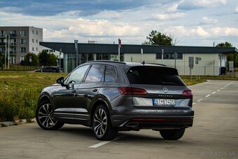 Volkswagen Touareg 3.0 R-Line / Night Vis, Pano, SK auto - 4