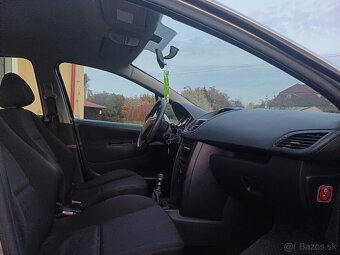 Peugeot 207 - 4