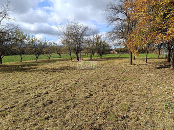 Bystré – slnečný, rovinatý pozemok s hosp. budovou, 872 m2 - 4