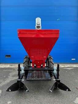 Sadzač zemiakov za traktor - úplne nový - 4