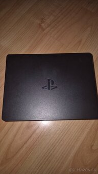 Ps4 VR + hra Creed - 4