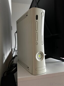 Xbox 360 white - 4