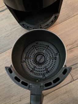 Teplovzdušná fritéza Tefal EY1018 - 4