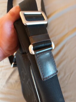 Louis Vuitton crossbody - 4