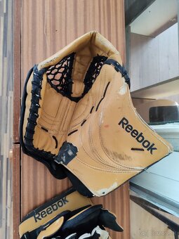 Brankarska lapačka a vyrážačka Reebok opačné GARDE - 4