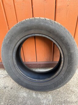 Predám zimné pneu 4x kusy 195/65 R15 T - 4