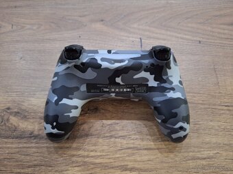 Herný ovládač na PlayStation 4 - 4