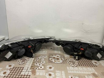 Predám predné svetlá Peugeot 307 - 4