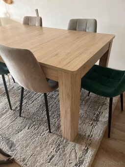 Jedálenský stôl - 4
