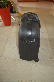 predam velky kufor SAMSONITE - 4