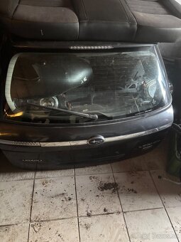 Predam zadny kufor subaru legacy combi - 4