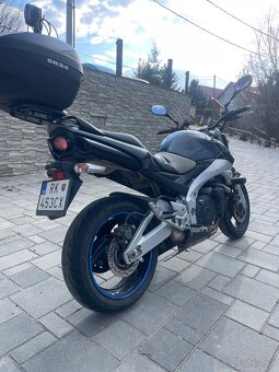 Suzuki gsr 600 - 4
