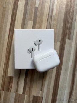AirPods Pro (2. generácie) s MagSafe puzdrom (USB-C) - 4